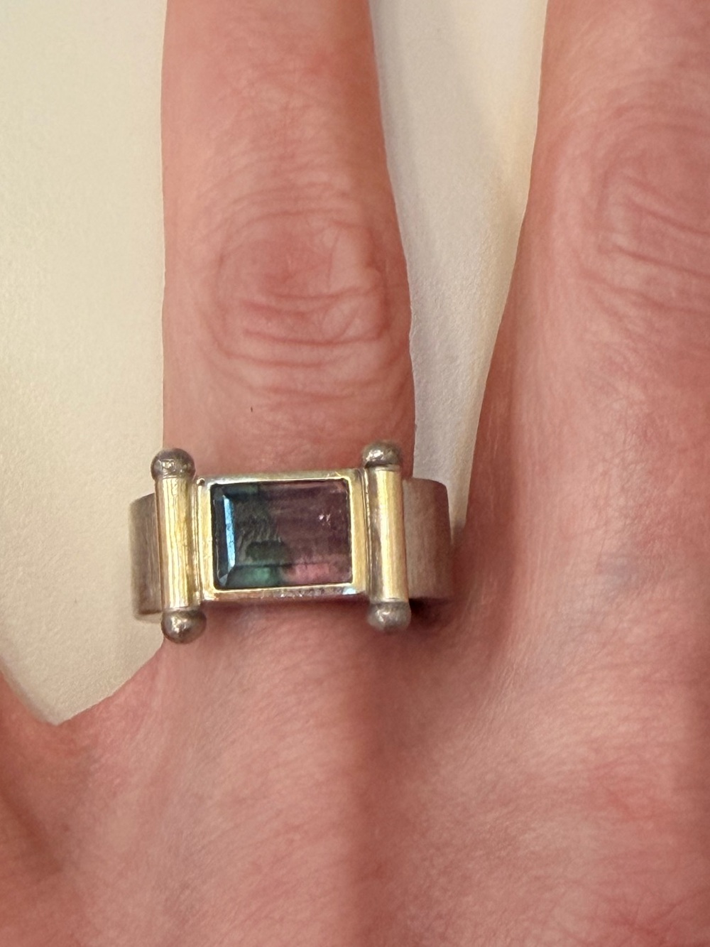 Silver-Tone Iridescent Rectangular Stone Wide Band Statement Ring Size 8–8.5 - Picture 2 of 15